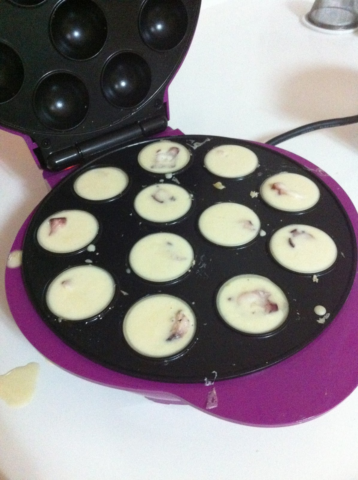 La maquina de popcake para hacer las bolitas de pulpo