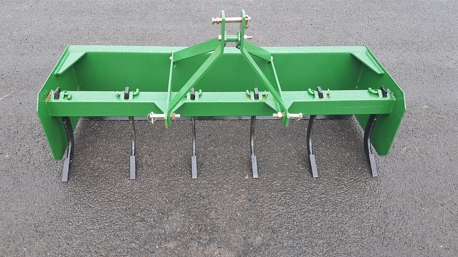 Tractor box grader an Important Farm Tractor Implement