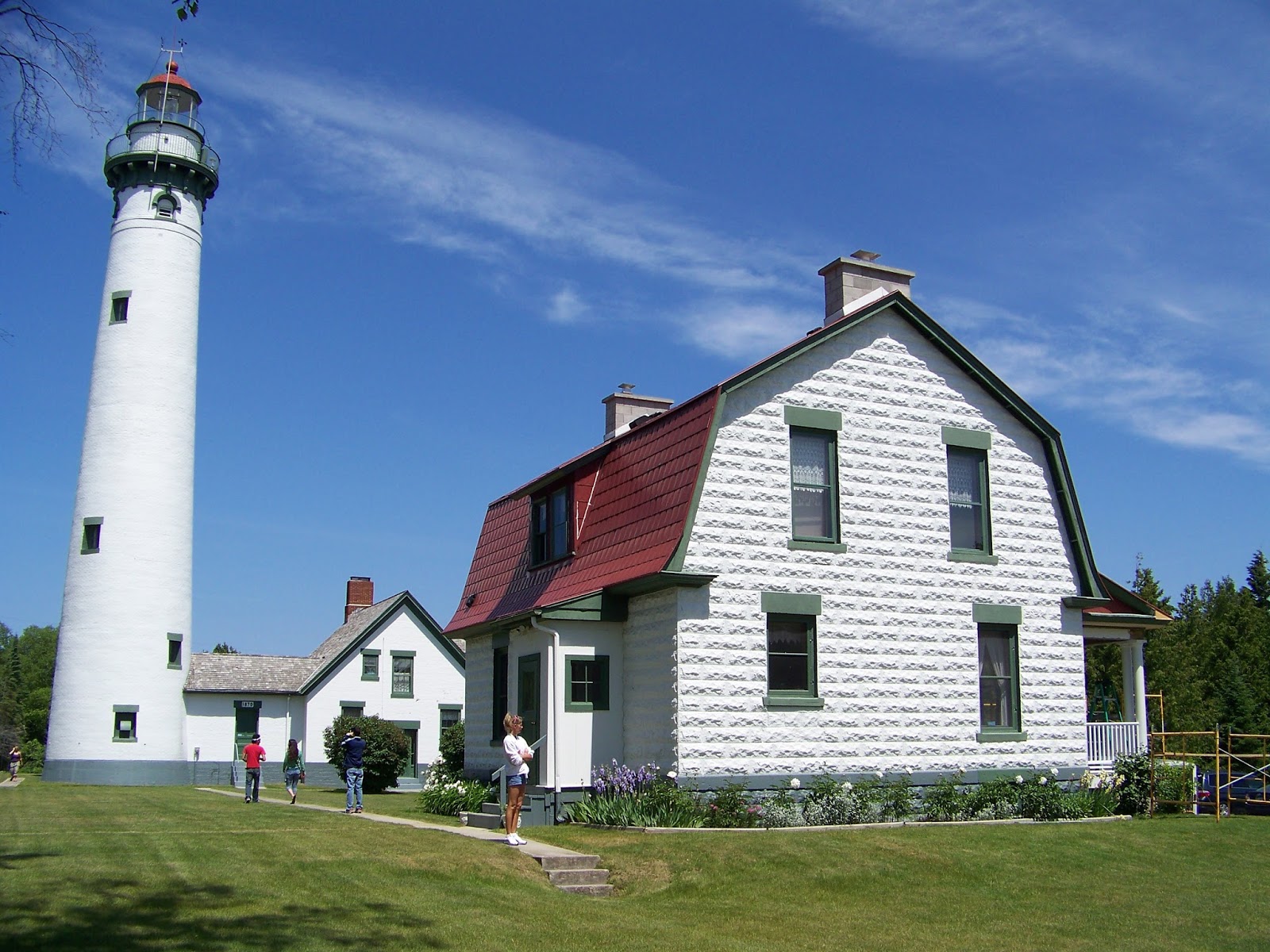 GRAND LAKE HOTEL Attractions