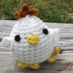 http://www.ravelry.com/patterns/library/eggy---the-cute-chick