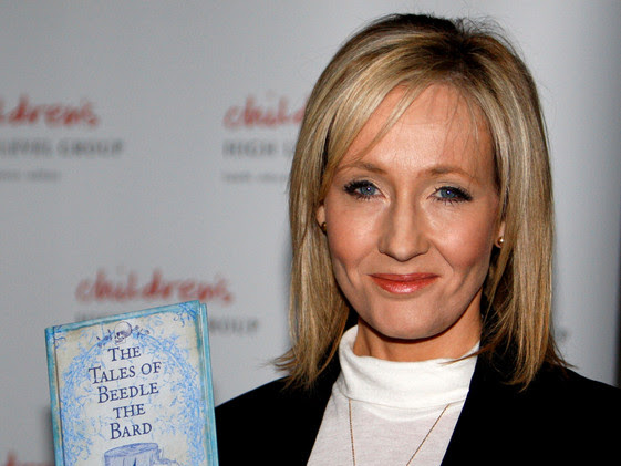J.K. Rowling começa a escrever enciclopédia de Harry Potter