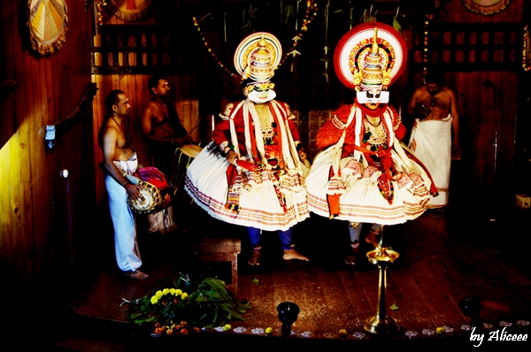 Kathakali-teatru-Kerala