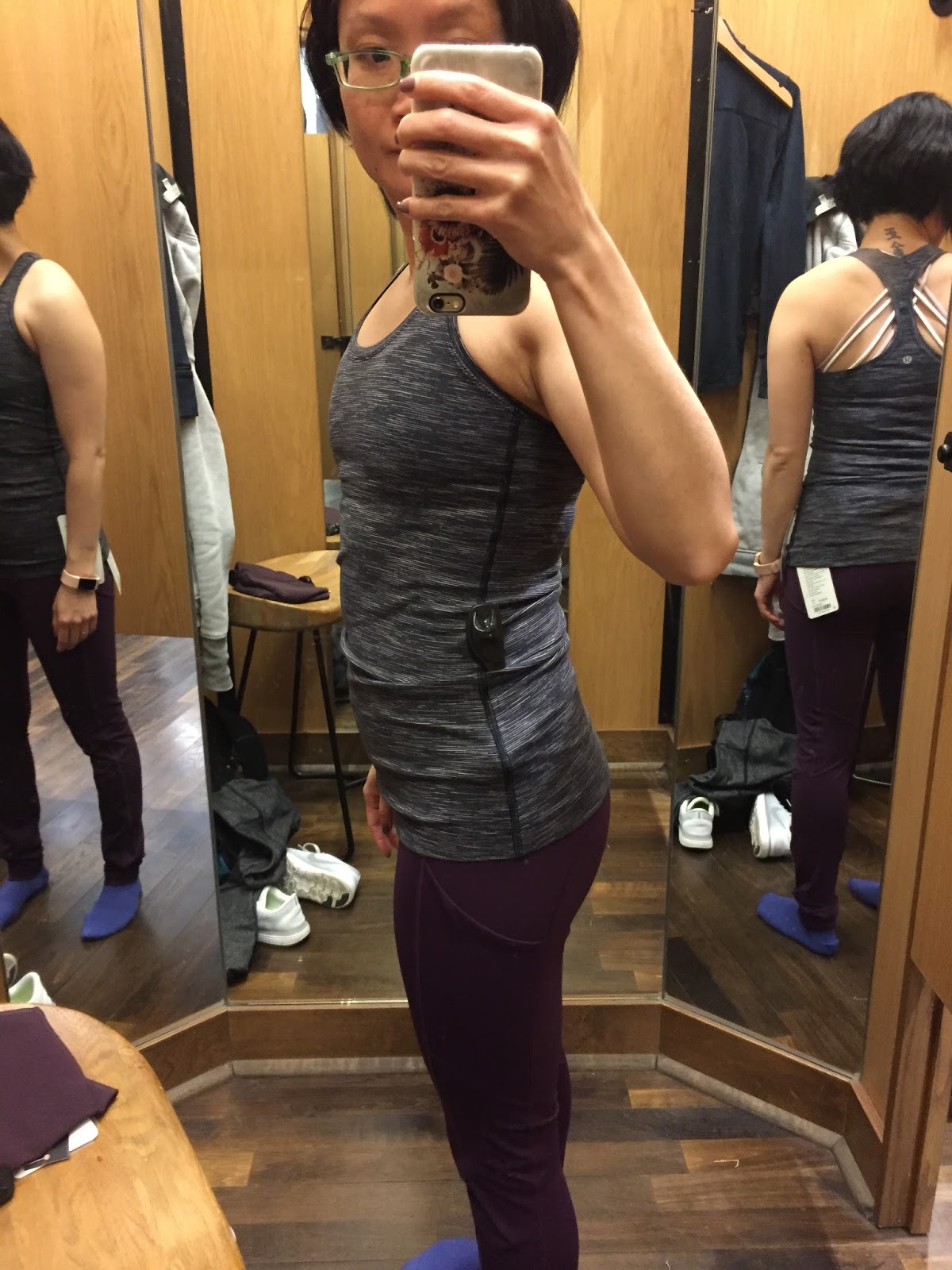 Found out the hard way that my WT in RDMR isn't squat-proof! : r/lululemon