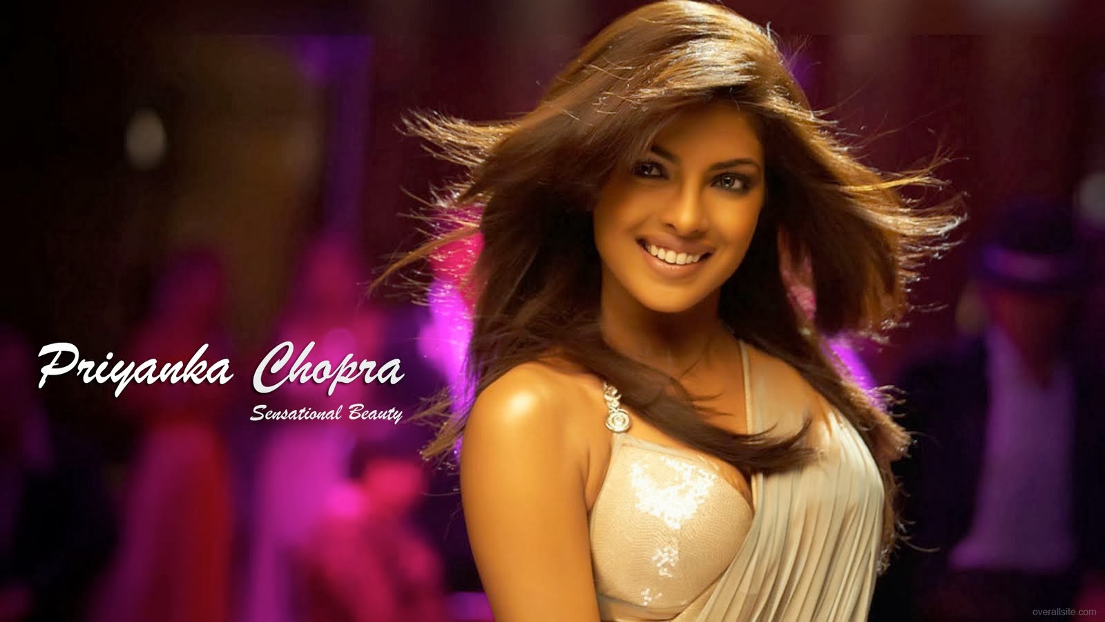 AMAZING HD WALLPAPER: Priyanka Chopra Wallpapers Hot Hd