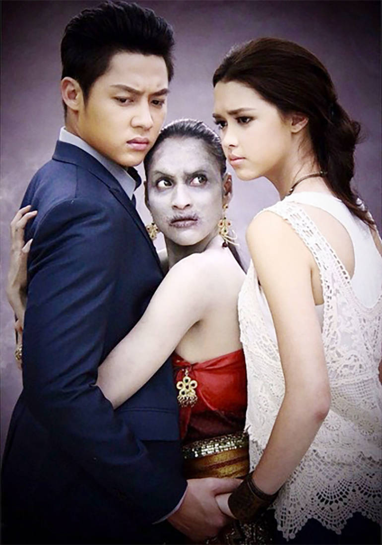 Лакорн горничная. Отскок лакорн дата. Женская зависть лакорн. Дорама лакорны тайланд. Отскок лакорн дата.