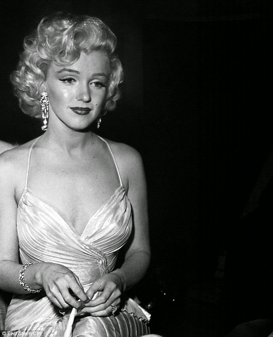 celebrity hollywood stars 30 stunning black and white portraits of hollywood stars celebrity hollywood stars 30 stunning black and white portraits of hollywood stars