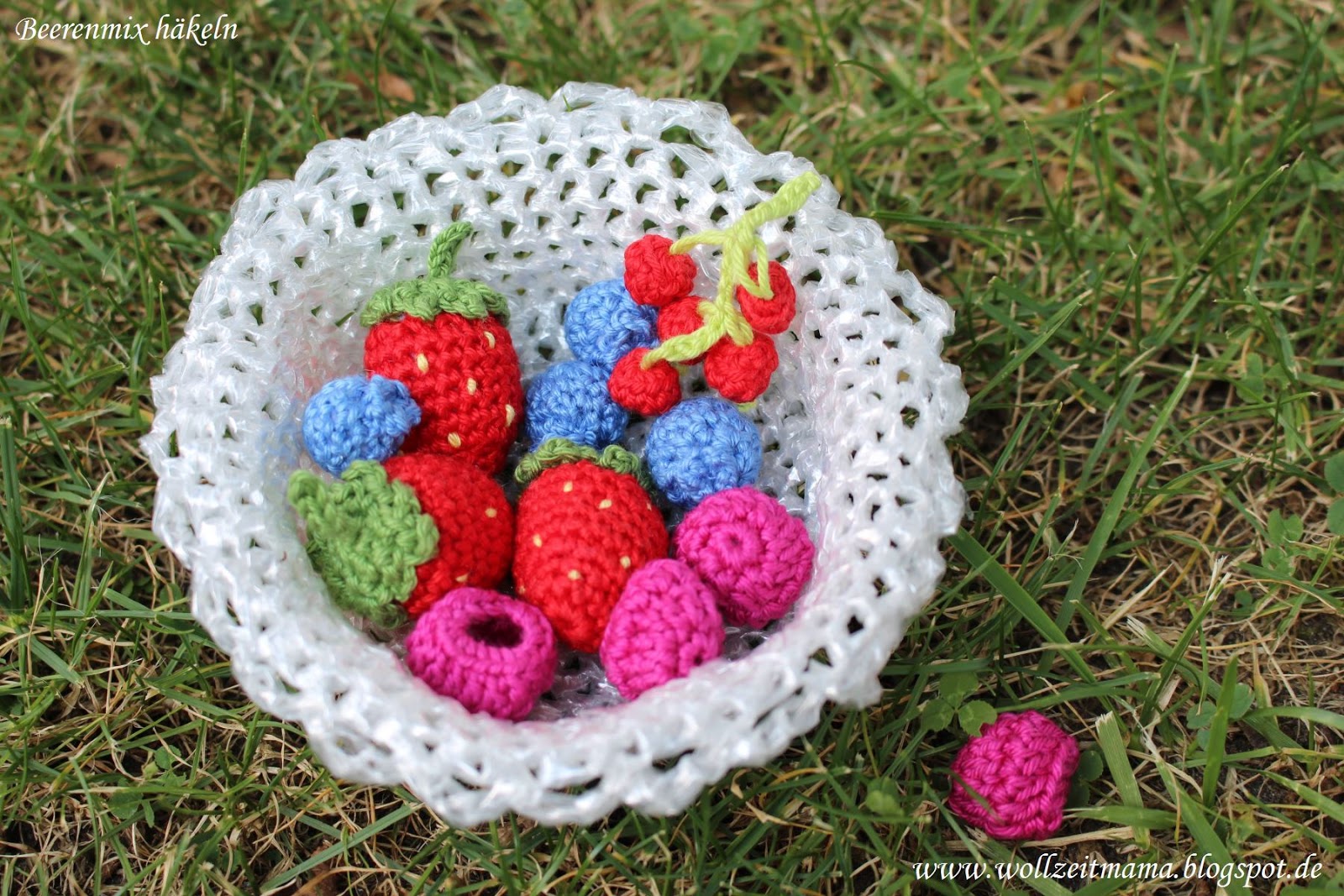 Wollzeitmama: Beerenmix - Johannisbeeren, Himbeeren und Blaubeeren häkeln Wollzeitmama: Beerenmix - Johannisbeeren, Himbeeren und Blaubeeren häkeln