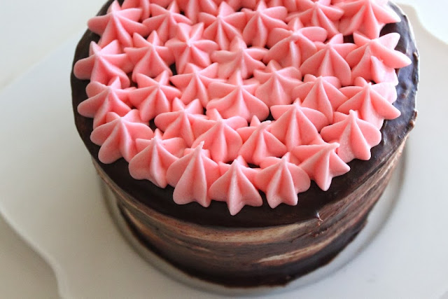 Laundry Cakes: Red Velvet Birthday Cake!