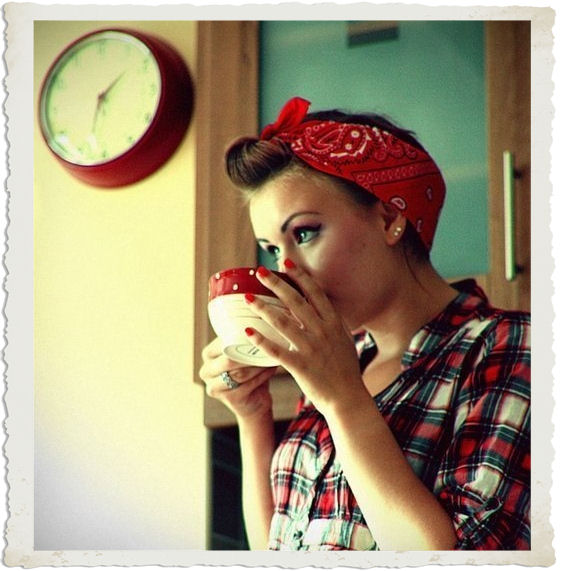Si Usa Per Tenere In Ordine I Capelli Fasce e foulard in testa, un accessorio che - CoolFashionStyle.it