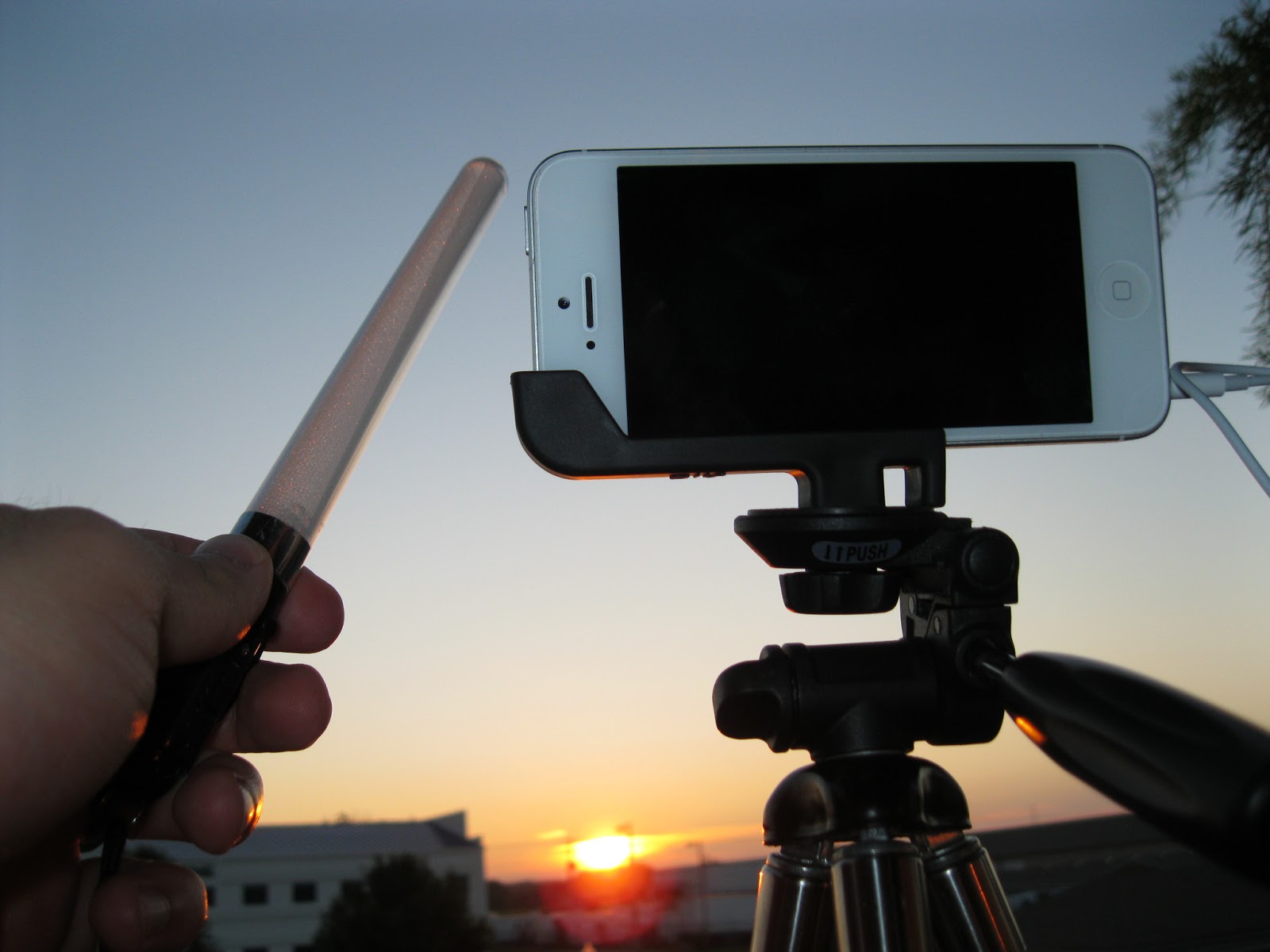 Interesting iPhone Light Trails with a Glitter Wand [Stellar Neophyte