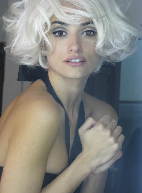Horny babes gianna lynn Rose red sexiest