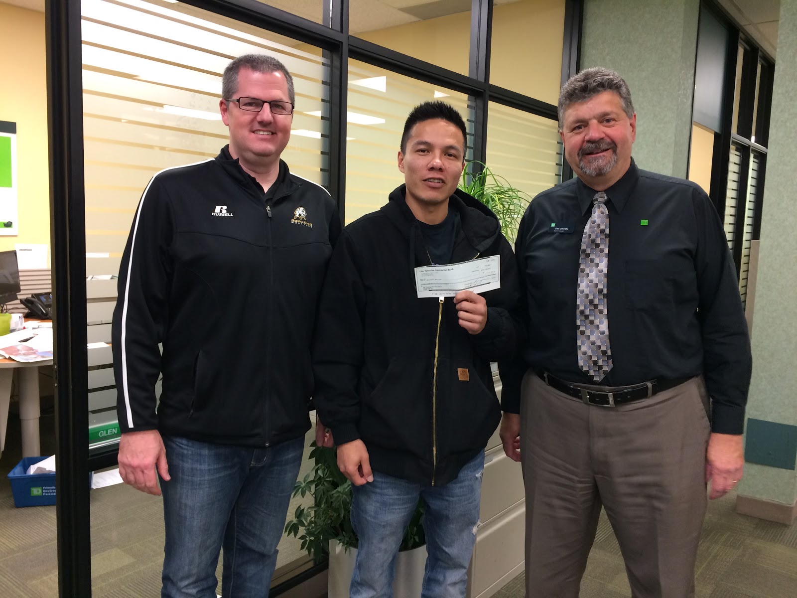 TD Canada Trust Tyndall Market Donates 1000 to '100 Basketballs