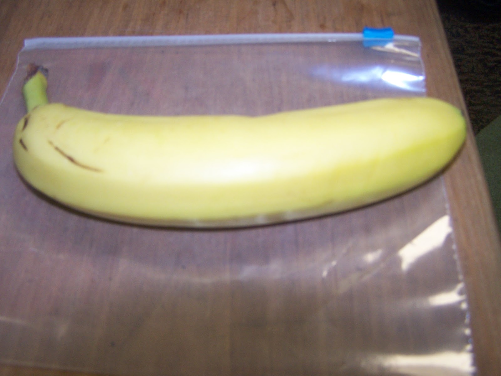 Flashy Fifth Graders: Question: Which bag will keep the banana the