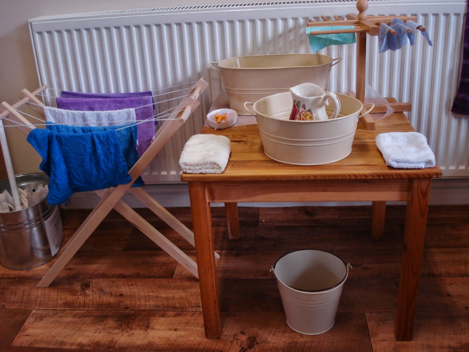 монтессори стол для стирки