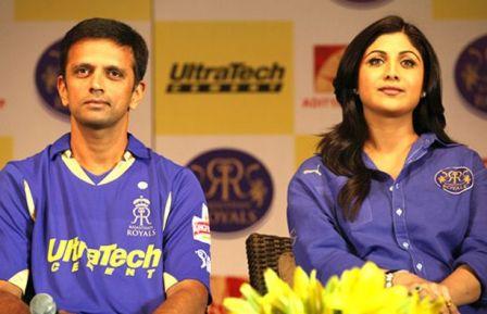 Shilpa Shetty Baby Bump - Pregnant Shilpa Shetty Unveil Rajasthan Royals Team Jersey 