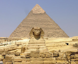 https://commons.wikimedia.org/wiki/File:Giza_Plateau_-_Great_Sphinx_with_Pyramid_of_Khafre_in_background.JPG