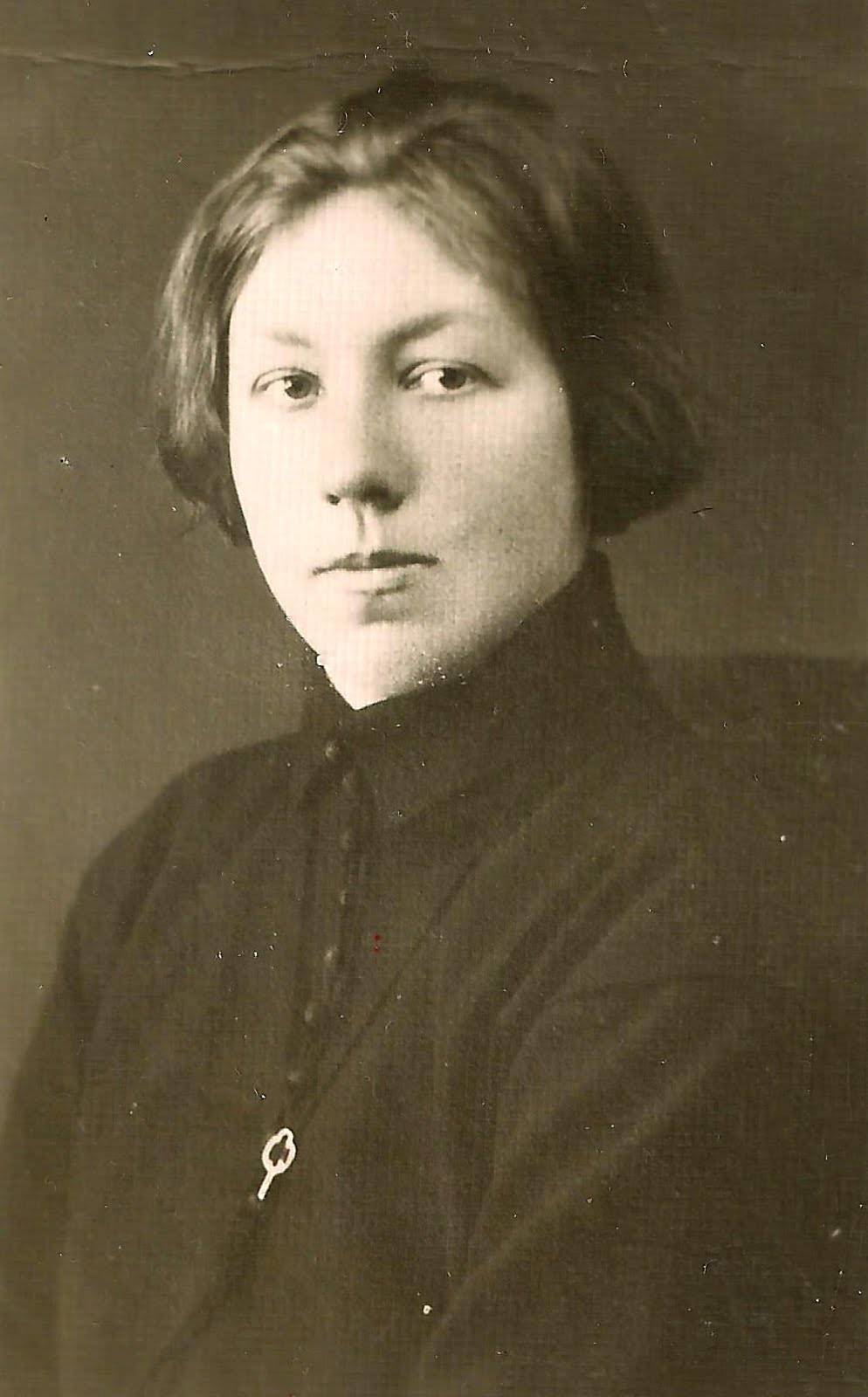 Erna Murevska (Pseidonīms - Guna) (1902 - 1928 ?) . Dzejniece un Vasku skolas skolotāja