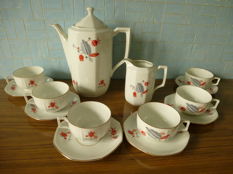 LOST IN THE 50's: Tea or Coffee
