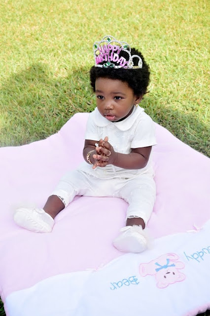 KAYLA'S FIRST BIRTHDAY (BEE THEMED BIRTHDAY PARTY) 11