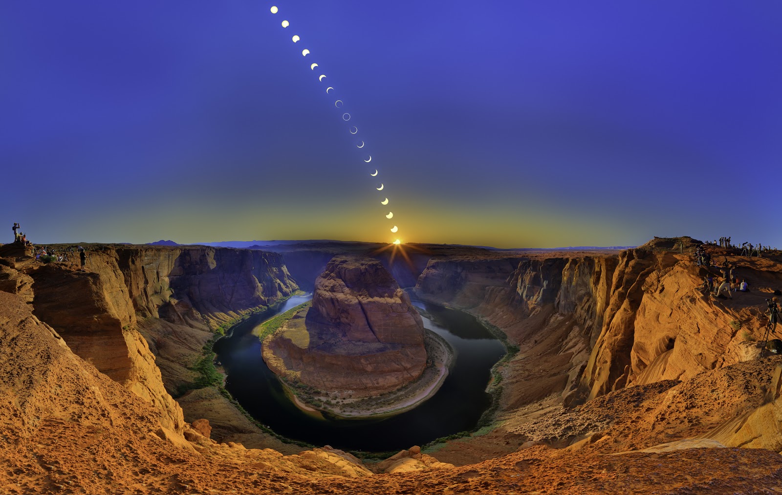 Ring+of+Fire+-+Horseshoe+Bend+by+Clinton+Melander+-+Downloaded+from+500px.jpg