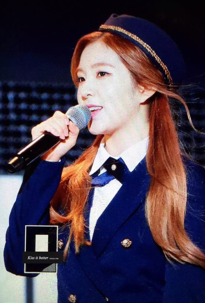 아이린 오늘 뮤뱅 제복 | 인스티즈