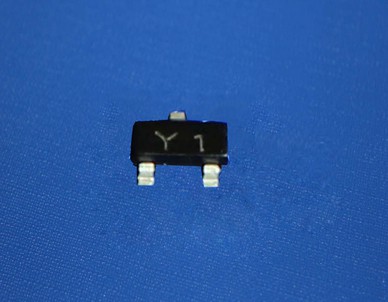 transistor dan y1
