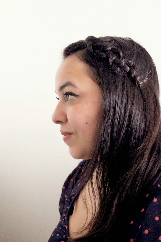 Snagging Braid Sea of Blooming Dreams: Hair Tutorial // Snake Braid