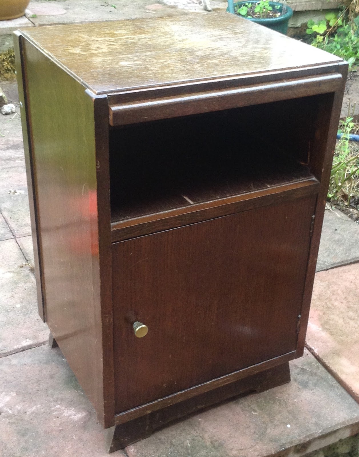 Retro Reanimated Bedside upcycle