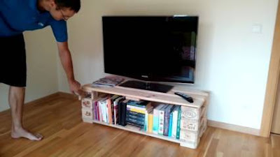Cara Membuat Meja TV Sederhana dari Kayu Palet Minimalis Modern