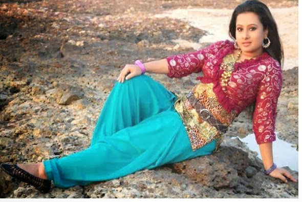 Hotsabnur - Bangladeshi Actress Purnima 10 Photo Free | Porno Resimleri Sex ...