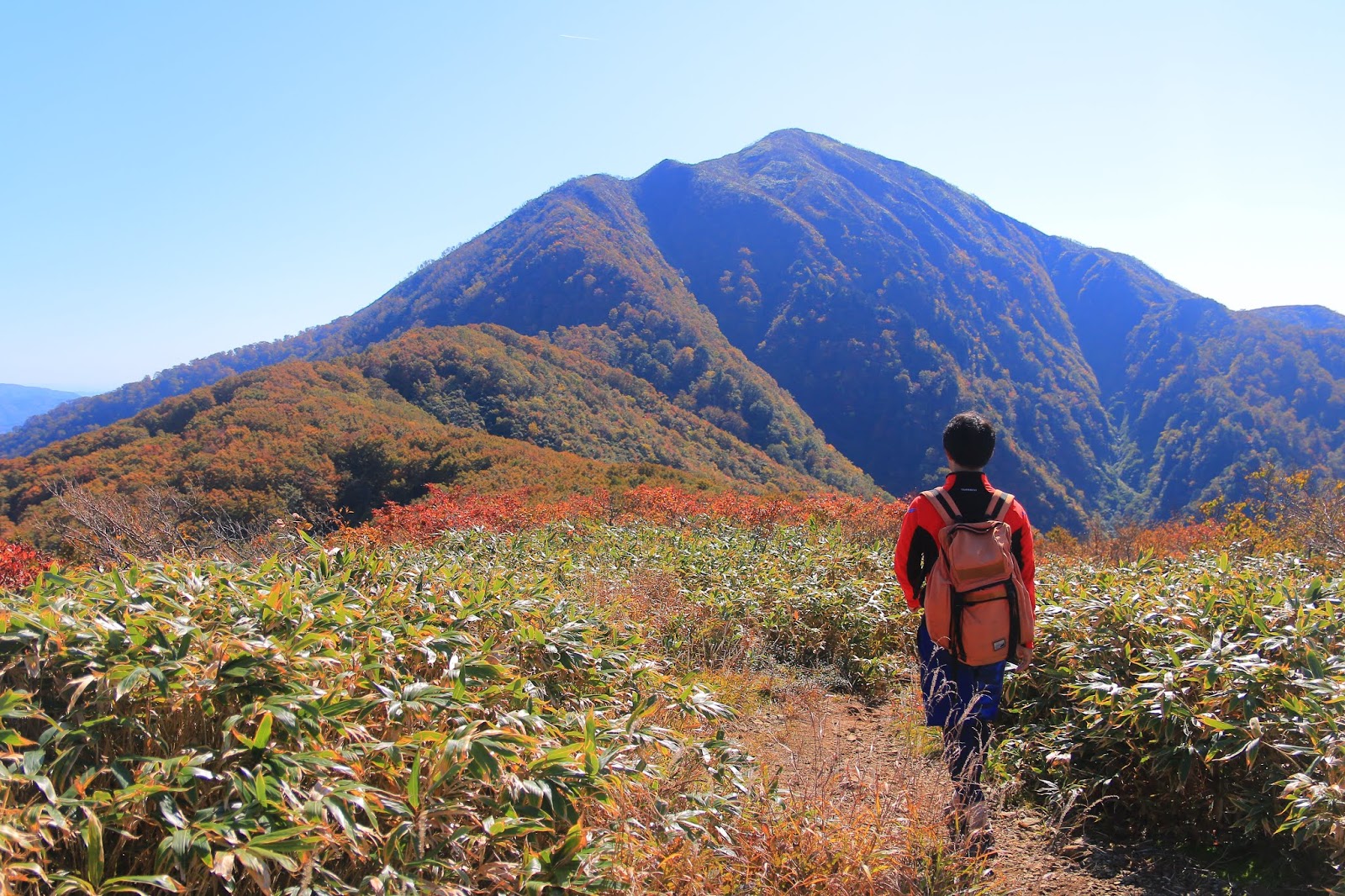 【2018年10月福井・荒島岳ツーリング】名水の町と登山家が愛した山(紅葉の荒島岳・勝原コース)