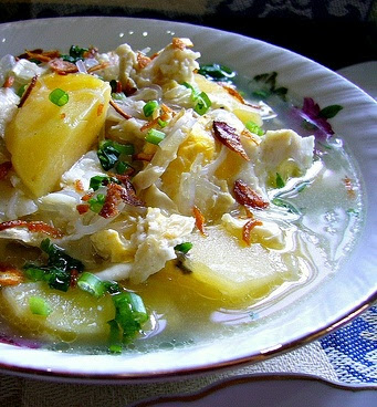 Resepi sup telur dengan kentang