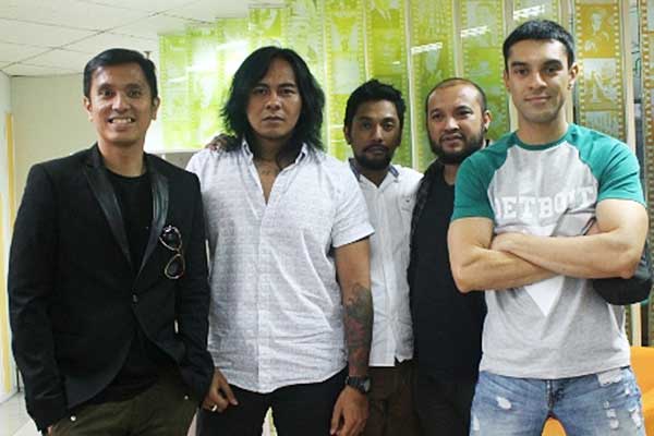 Lirik dan Chord Lagu Cinta Tak Bersyarat ~ Element | ZonaKamu