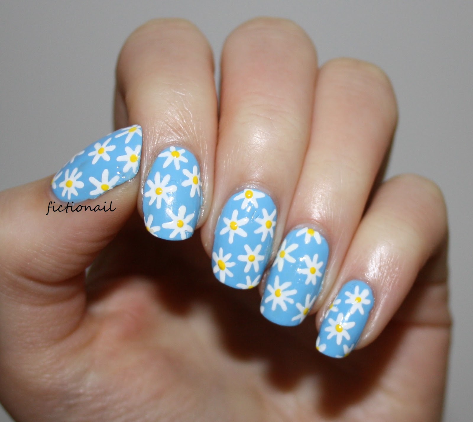 Daisy Nails