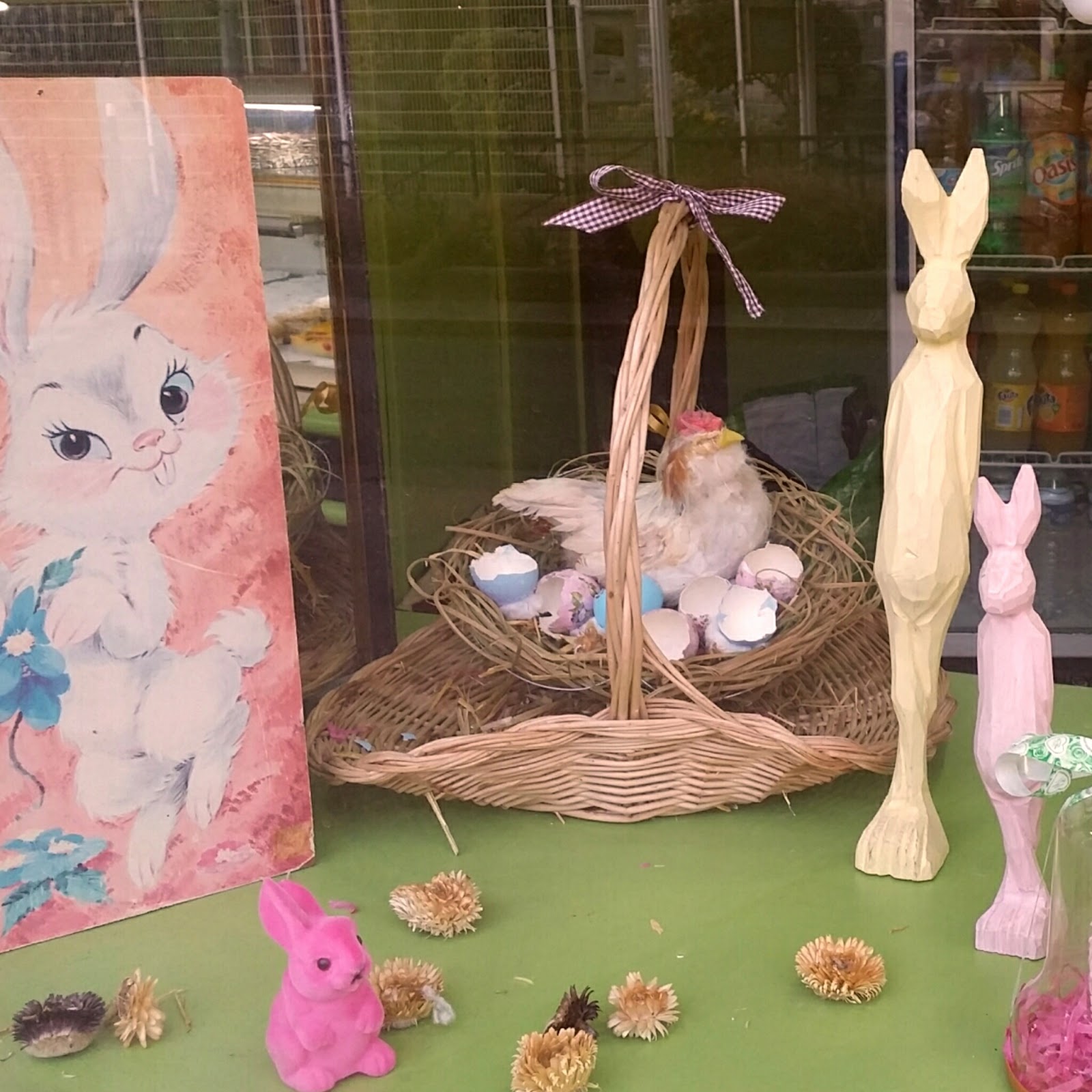 Nali : Vitrine de Pâques Nali : Vitrine de Pâques