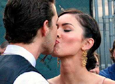 Megan Fox Kissing Images