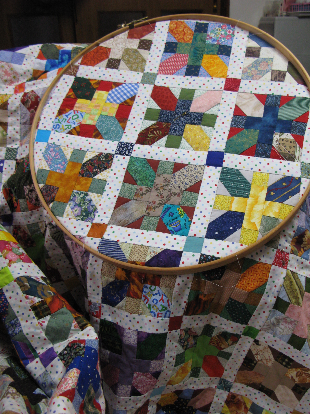 Quilts SB: My Quip - Mondrian I Update - The Quilting Has 