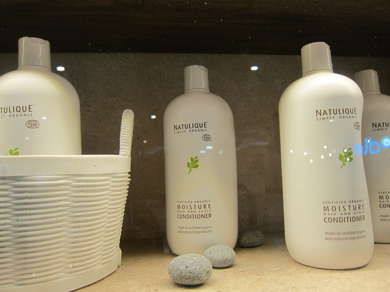 J&J Hair Identity (NATULIQUE Hair Colors) Felicia