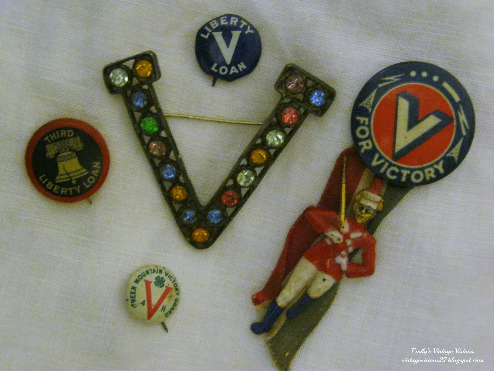 Emilys Vintage Visions Wwii Victory Pins Part 2 Sweetheart Pins