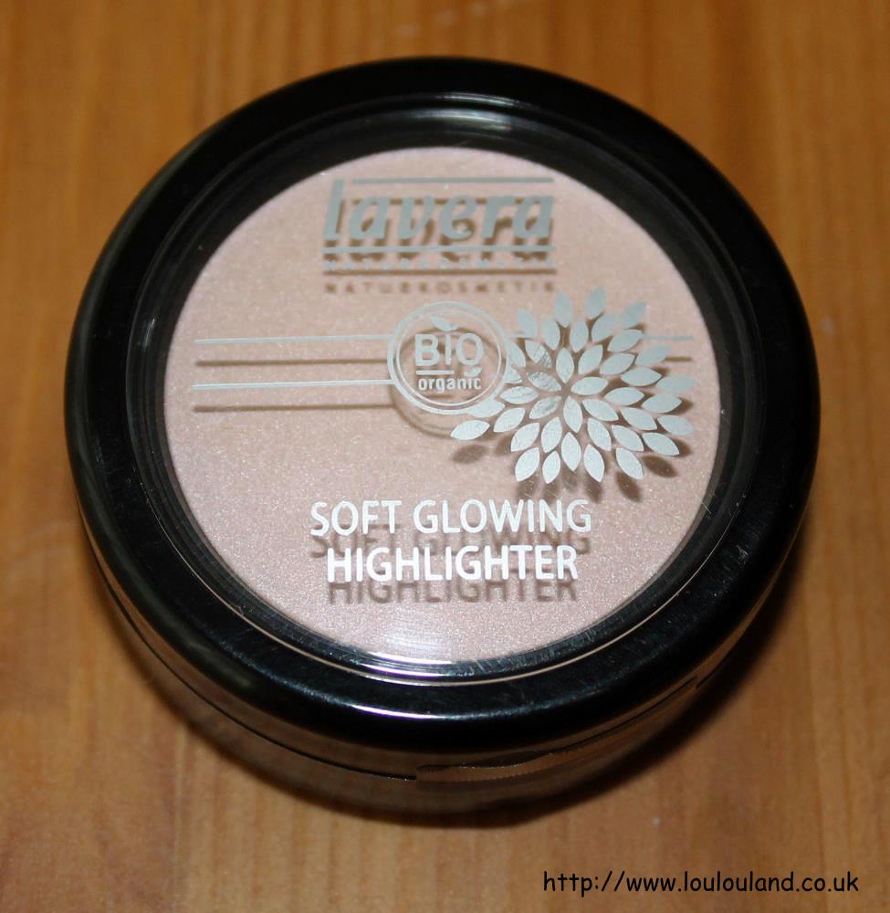 ankomst ben myndighed LouLouLand: Lavera Soft Glowing Highlighter - 02 Shining Pearl - A Review  For My Pure*