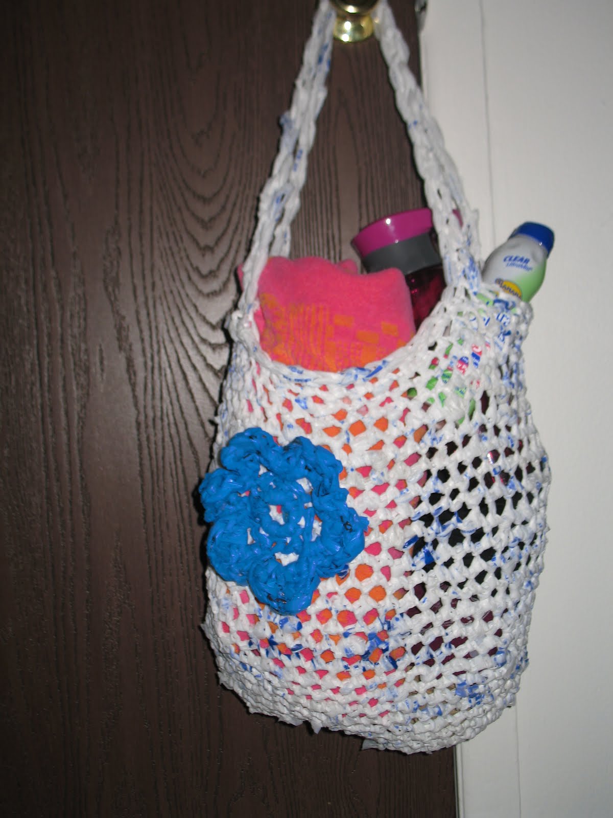 craft-disasters-and-other-atrocities-plarn-beach-bag
