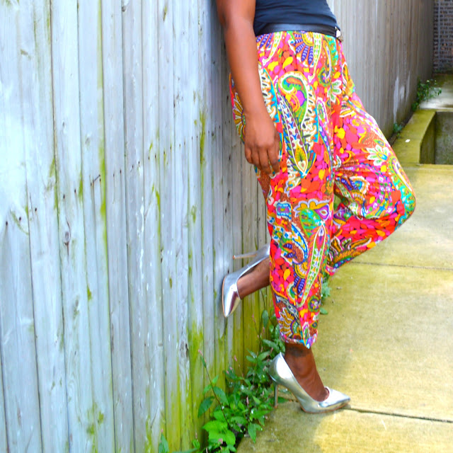 thrift and style ideas for colorful print pants