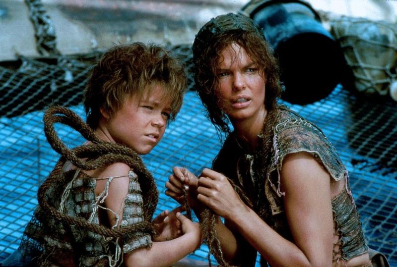Film Guru Lad Film Reviews Waterworld Review (Updated)