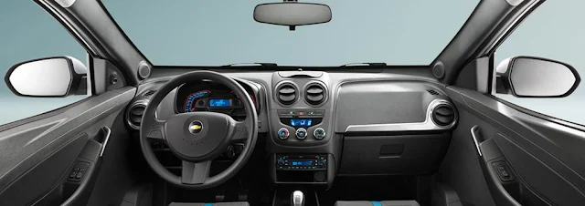 Chevrolet Montana Combo - interior