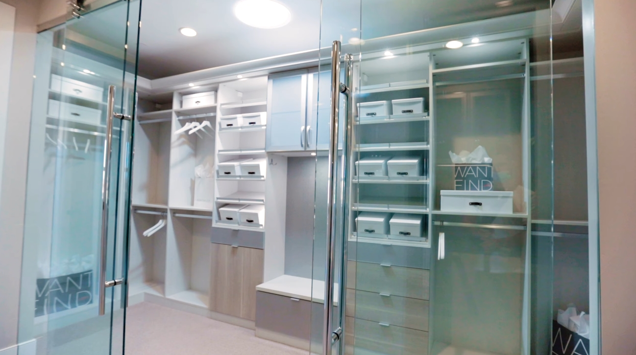 57 Photos vs. $1 Million Luxury Home in Las Vegas Interior Design Tour