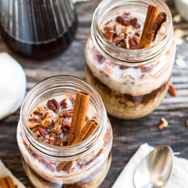 Maple Brown Sugar and Cinnamon Overnight Oats healthy breakfast