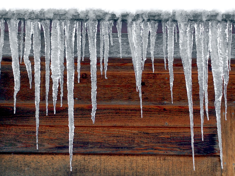 How to Avoid Icicle Damage to Your Roof