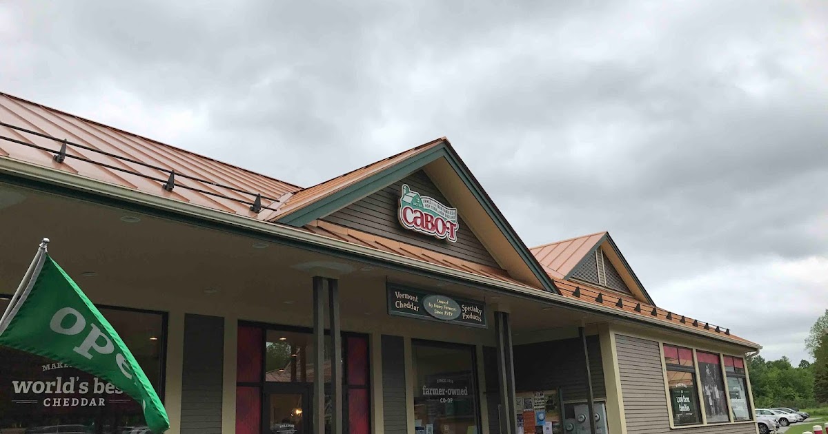 Hawaii Mom Blog Visit Vermont Cabot Farmers' Store