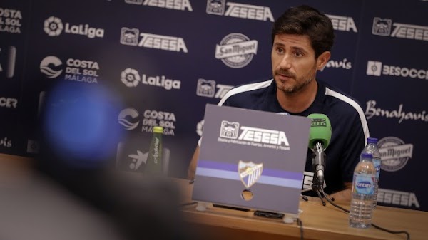 Víctor Sánchez - Málaga -: "Vencer al Albacete nos coloca terceros, es nuestro objetivo"