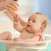 Phương pháp tắm cho trẻ sơ sinh chưa rụng rốn